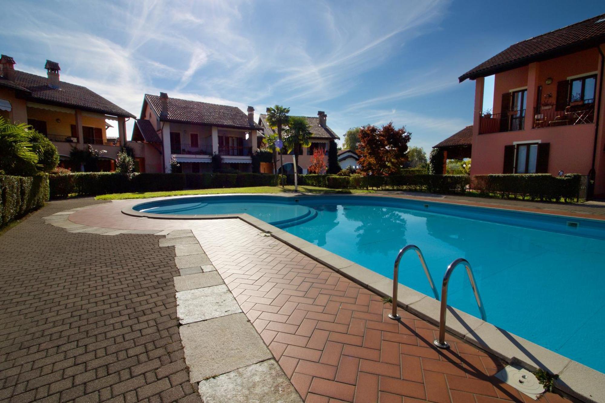 Sunflower Relax Pool And Terrace - Happy Rentals 莱萨 外观 照片