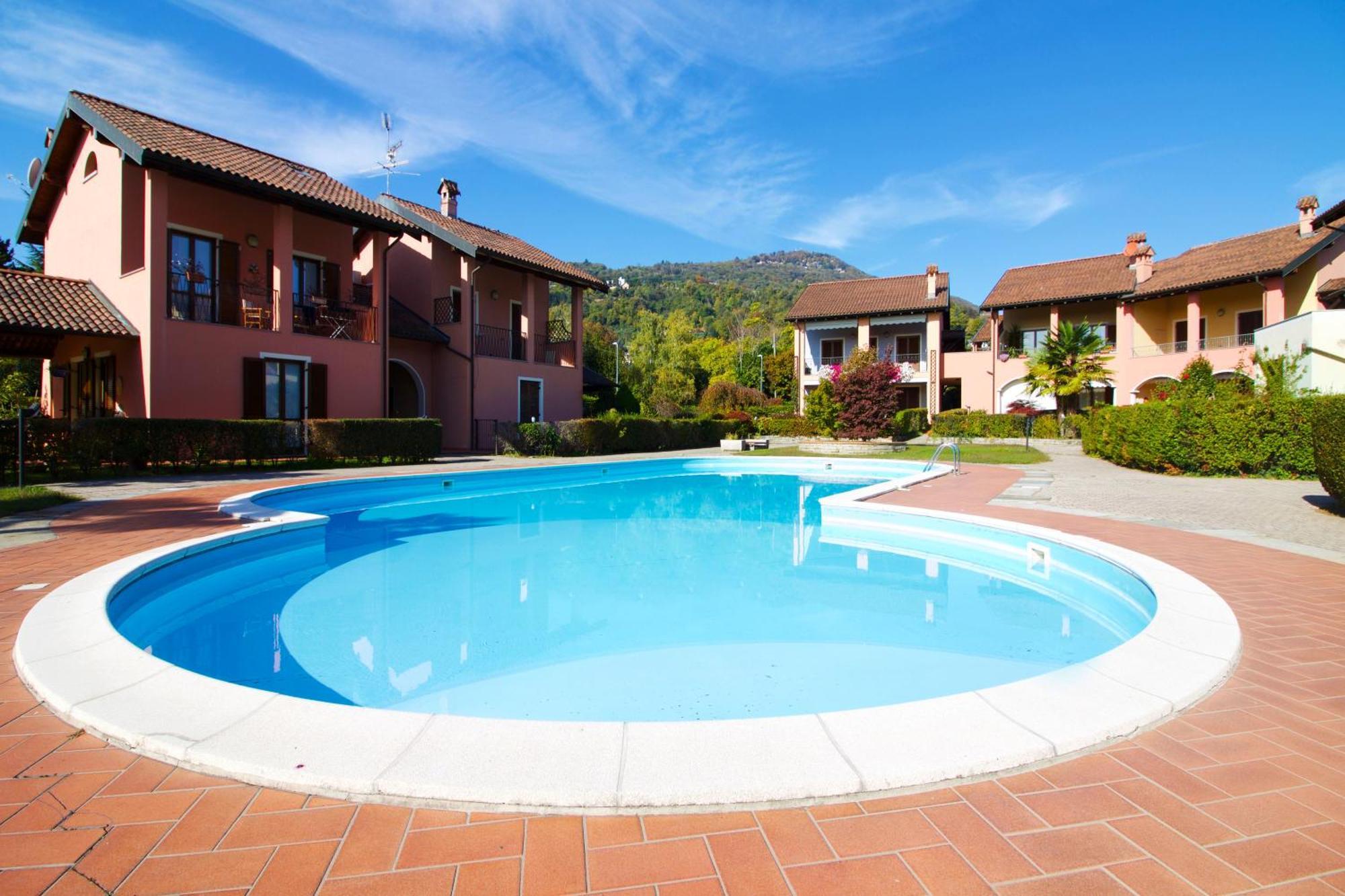 Sunflower Relax Pool And Terrace - Happy Rentals 莱萨 外观 照片