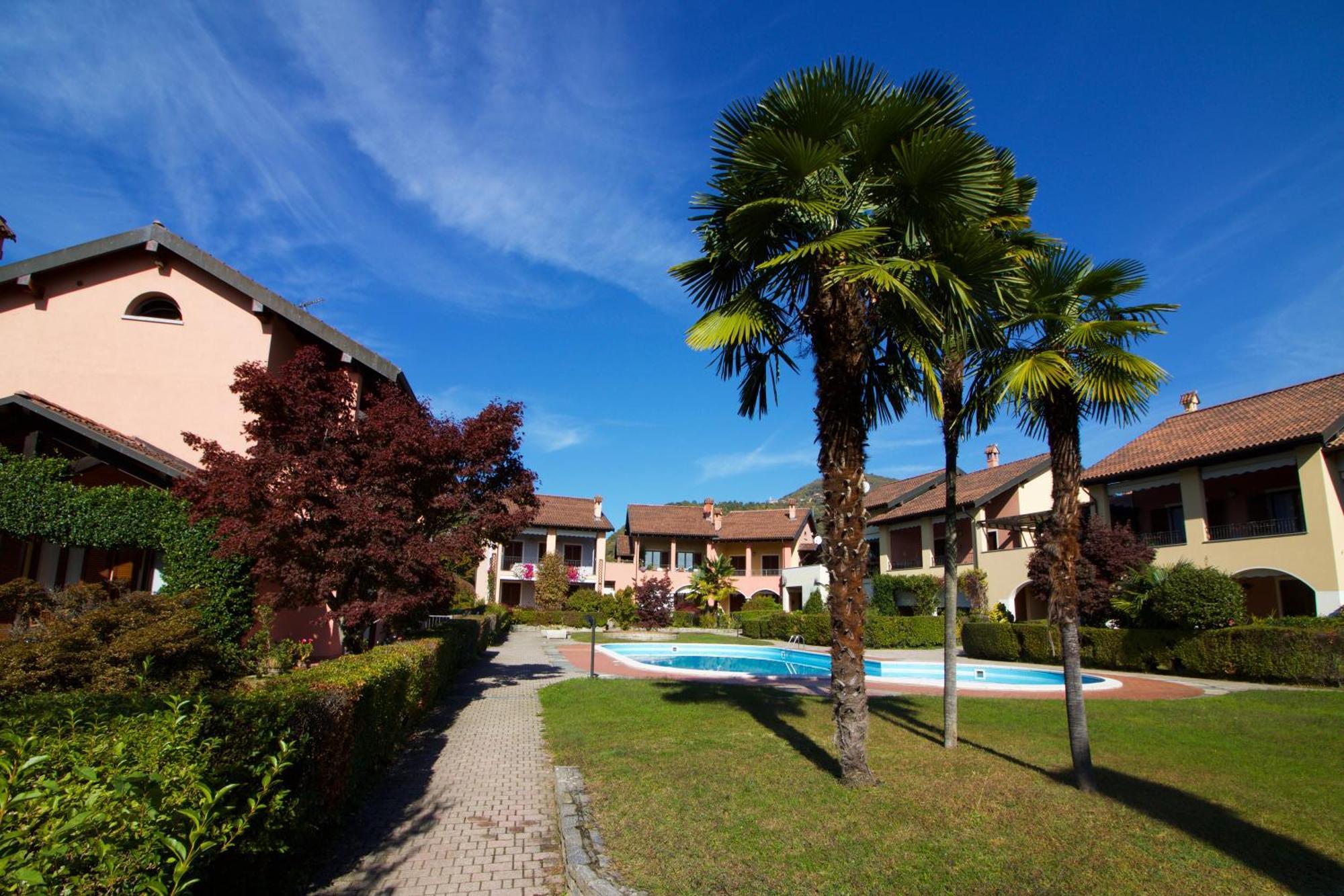 Sunflower Relax Pool And Terrace - Happy Rentals 莱萨 外观 照片