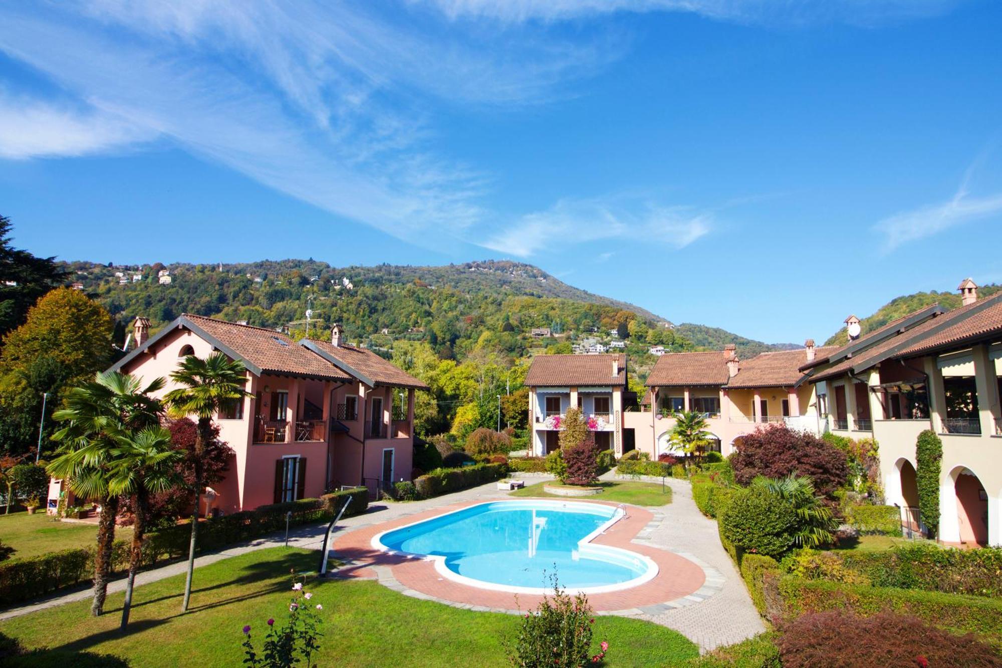 Sunflower Relax Pool And Terrace - Happy Rentals 莱萨 外观 照片